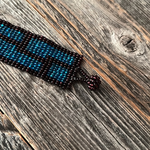 🦋Beautiful Beaded Bracelet - Picture 5 of 8